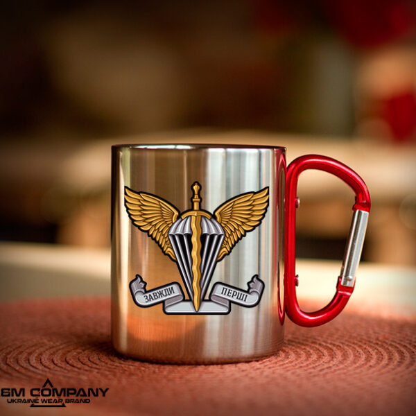 Железная кружка с карабином ДШВ