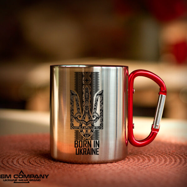 Железная кружка с карабином НАРОДЖЕНИЙ В УКРАЇНІ