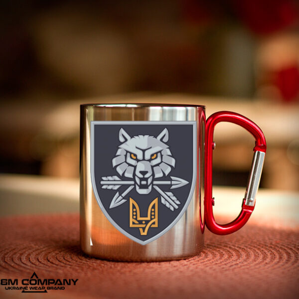 Железная кружка с карабином ССО