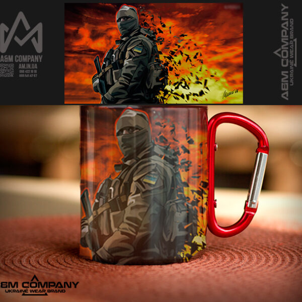 Железная кружка с карабином СОЛДАТ