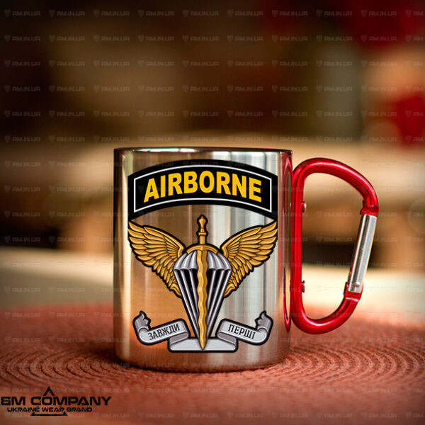 Железная кружка с карабином AIRBORNE