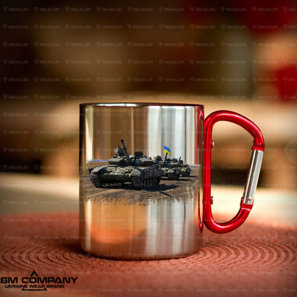 Железная кружка с карабином ТАНКИ